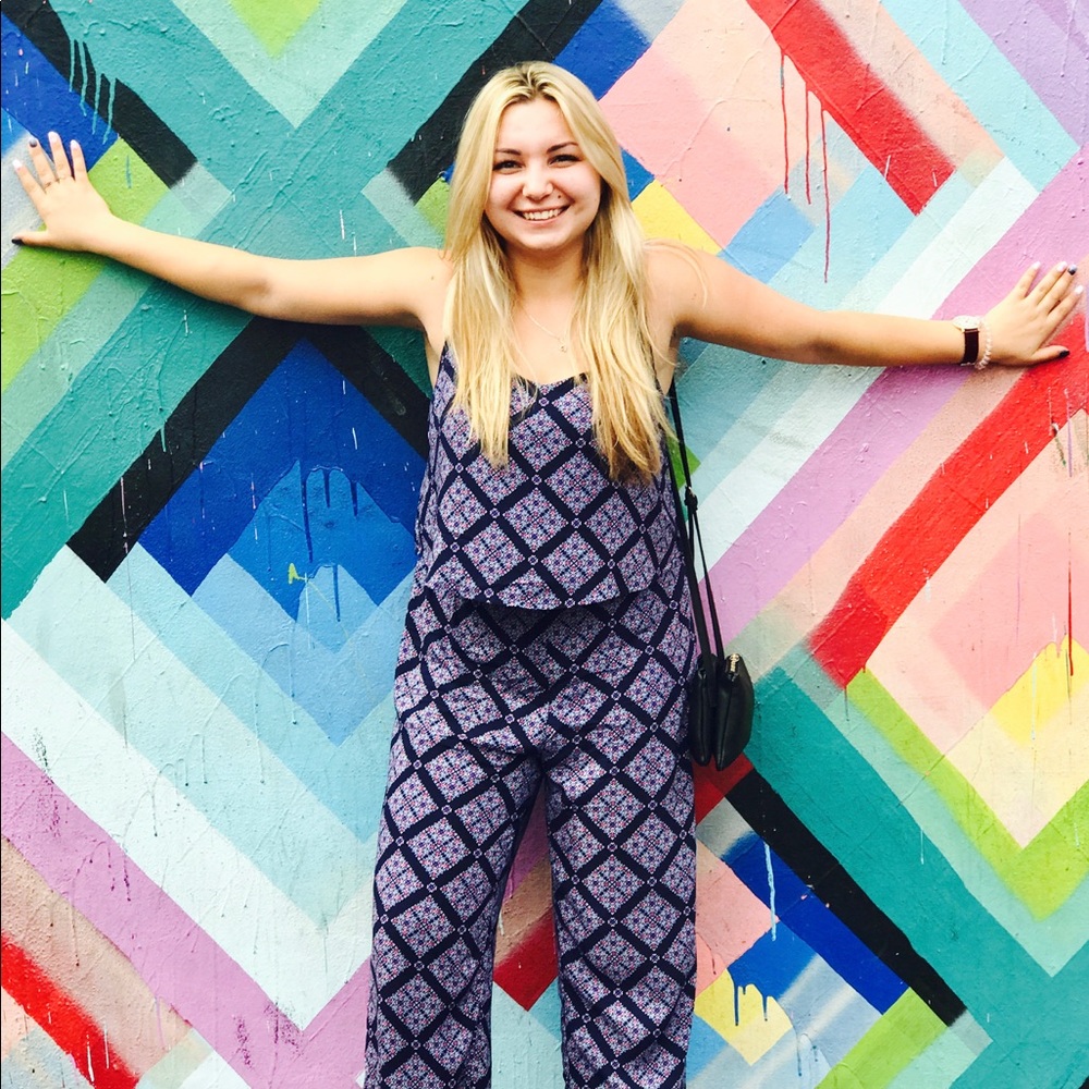 Meet your Posher, Liana